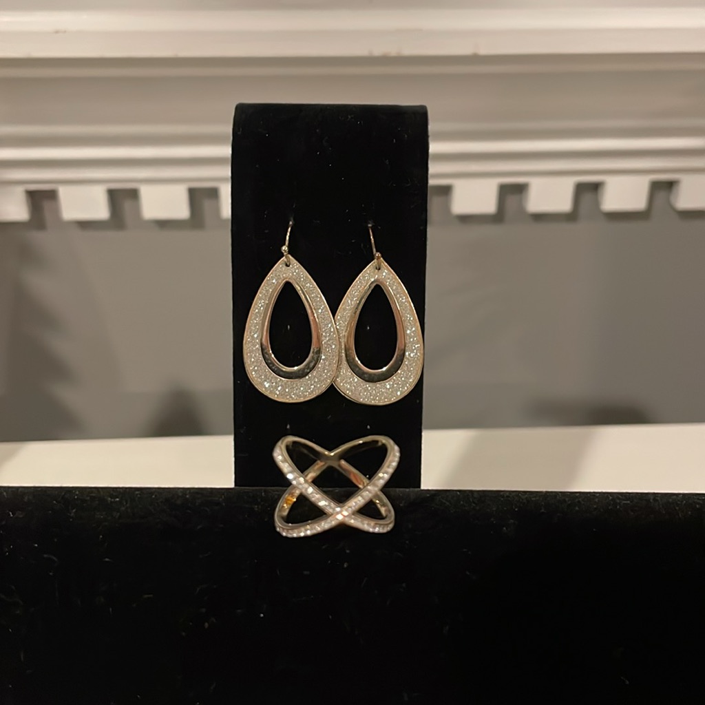 Earring And Ring Bundle